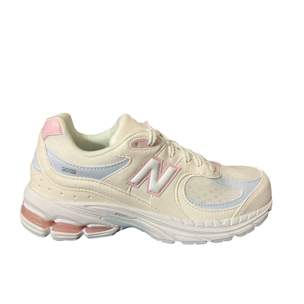 New Balance 2002 Easter Pink White Youth 6.5 Fits Women’s 8 GC2002KF